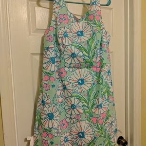 SOLD - Lilly Pulitzer Beautiful Shift Dress🌷
